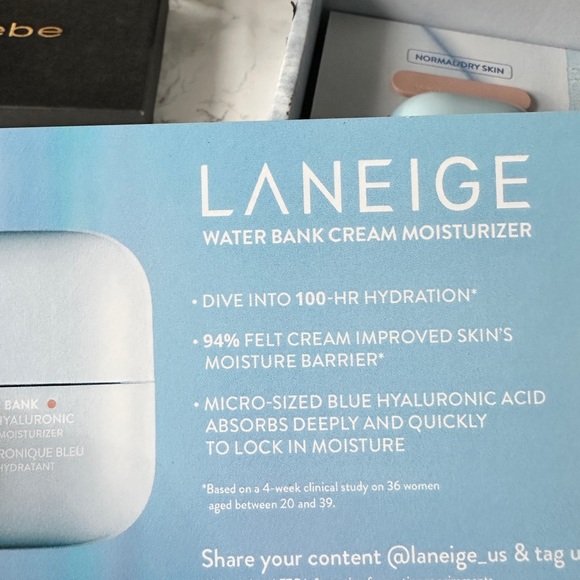 LANEIGE WATER BANK BLUE HYALURONIC CREAM MOISTURIZER - Normal to dry - Picture 5 of 10